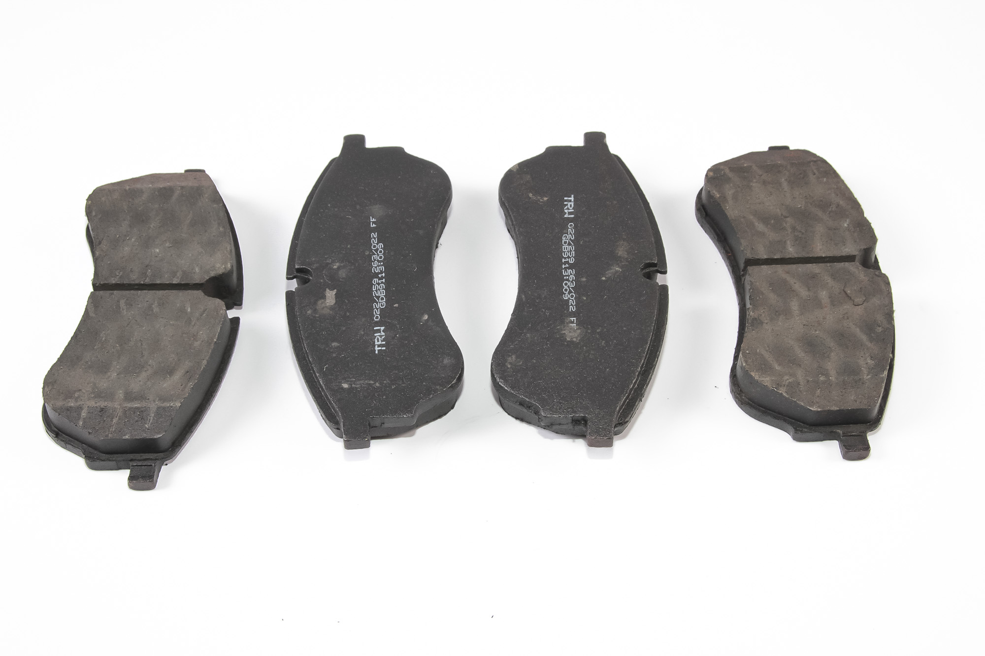 Pastilha de Freio Traseiro para Volkswagen Delivery 6-160 - TRW - GDB9113