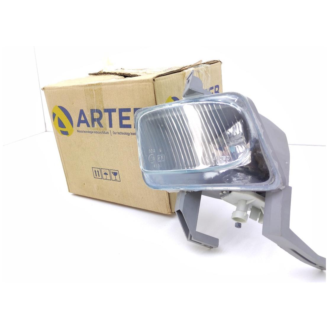 Farol de Milha Esquerdo para Chevrolet Vectra - Arteb - 0160193