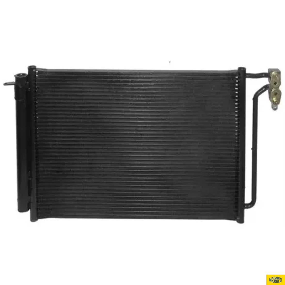 Condensador do Ar Condicionado para BMW X5 - Magneti Marelli - CMM5010BM